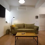 Apartment 150m From Arena Colosseum
