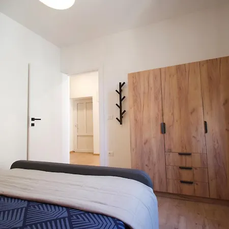 Apartmán 150m From Arena Colosseum *