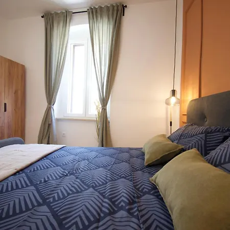 Apartment 150m From Arena Colosseum *