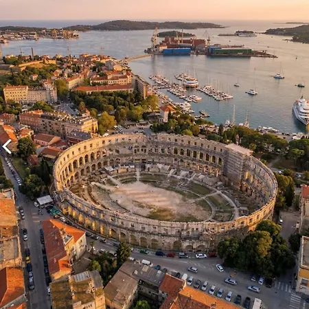 Apartamento 150m From Arena Colosseum *