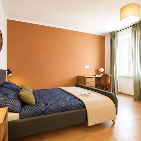 Apartament 150m From Arena Colosseum Pula