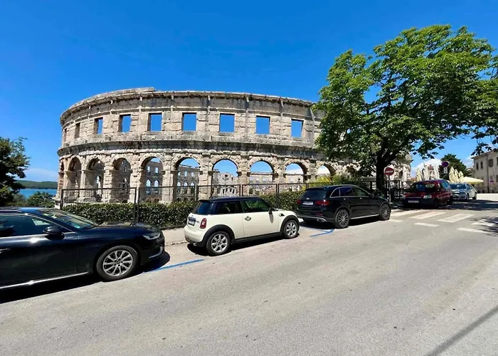 150m From Arena Colosseum Apartmán *
