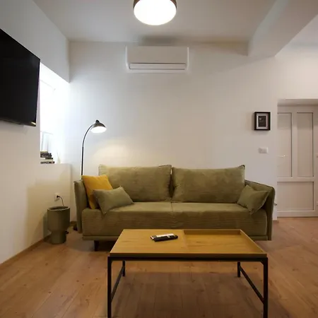 Apartman 150m From Arena Colosseum