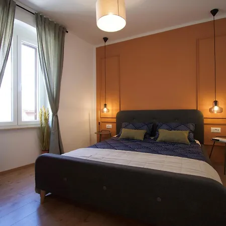 150m From Arena Colosseum Apartman